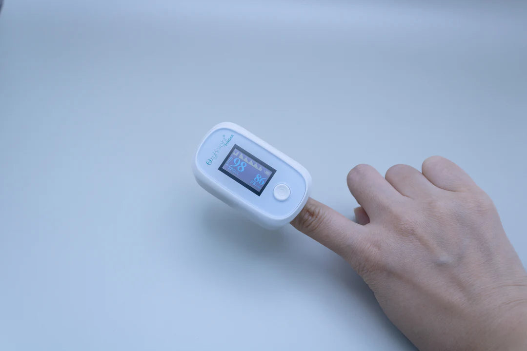 CMI Health CF-100 Fingertip Pulse Oximeter with Bluetooth
